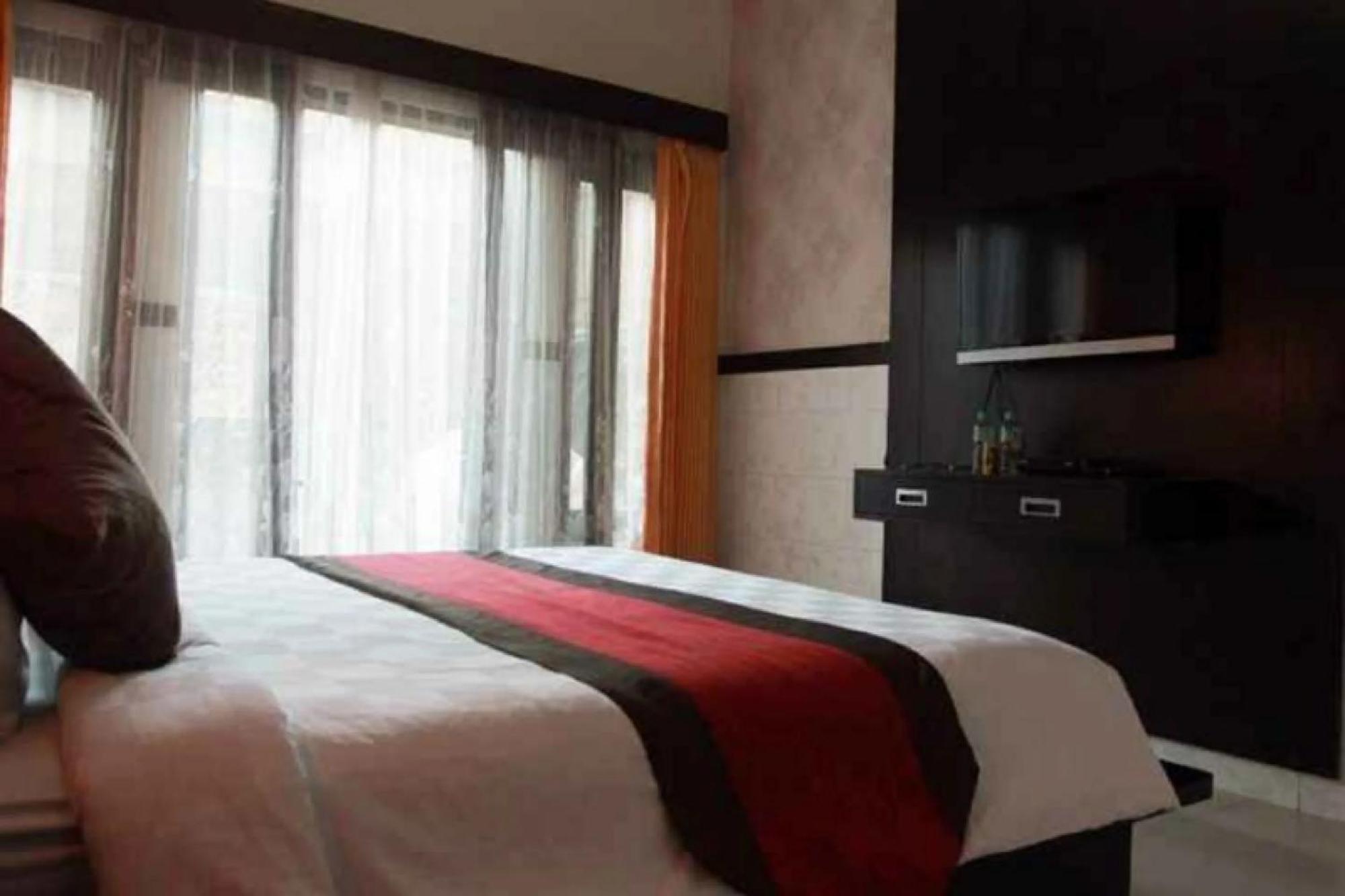 Antara Sunset Road Legian Exterior foto